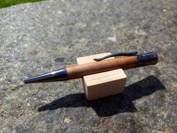 Lakewood Rollerball with Gunmetal - Image 5