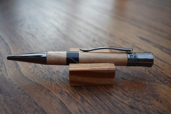 Lakewood and Mahogany rollerball with Chrome - Image 2